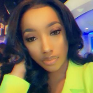 Meet your Posher, Aerial Elise